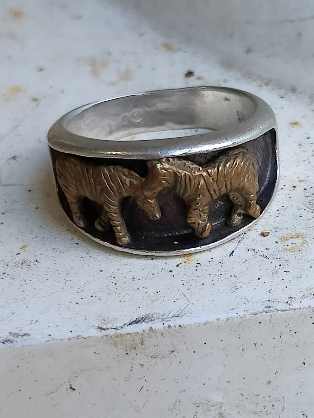 🦓 Navajo TED Ott sterling silver zebra ring